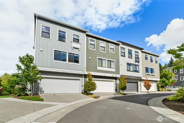 $699,000 | 14131 266th Avenue Northeast, Unit 101, Duvall, WA 98019