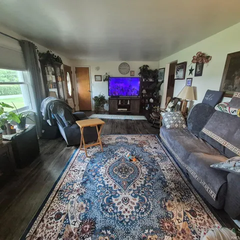 $164,000 | 1249 East Greenville Pike, Winchester, IN 47394