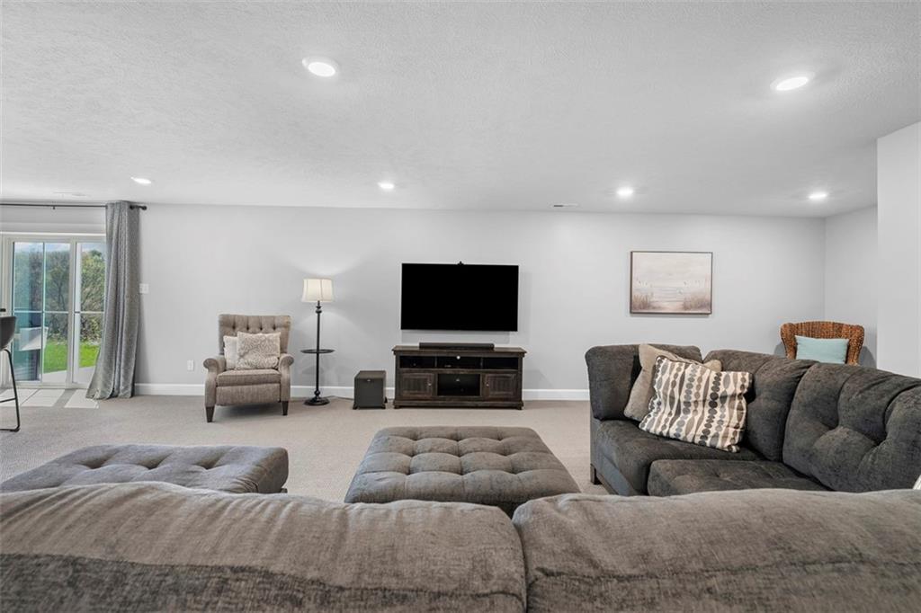 237 Sonni Lane McKees Rocks, PA 15136 - Photo 39 of 50 Gallery Image 39