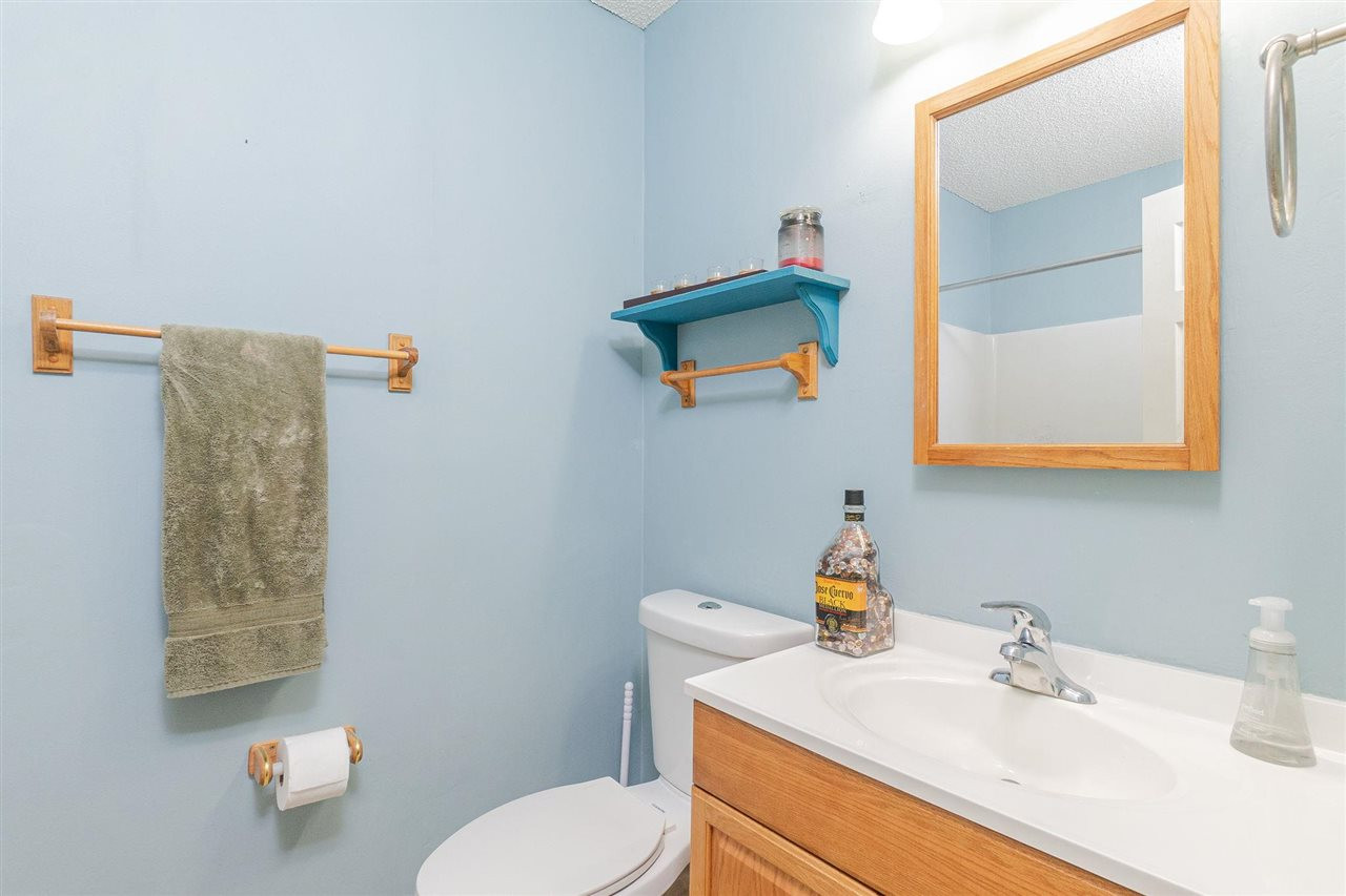 2011 Quaker Landing, Unit 301 Raleigh, NC 27603 - Photo 14 of 21 Bathroom