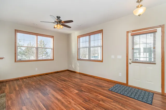 $280,000 | 15614 Emerald Drive North, Unit 9, Hugo, MN 55038