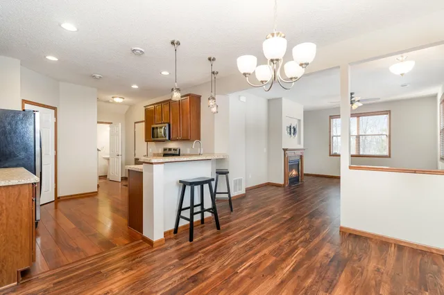 $280,000 | 15614 Emerald Drive North, Unit 9, Hugo, MN 55038