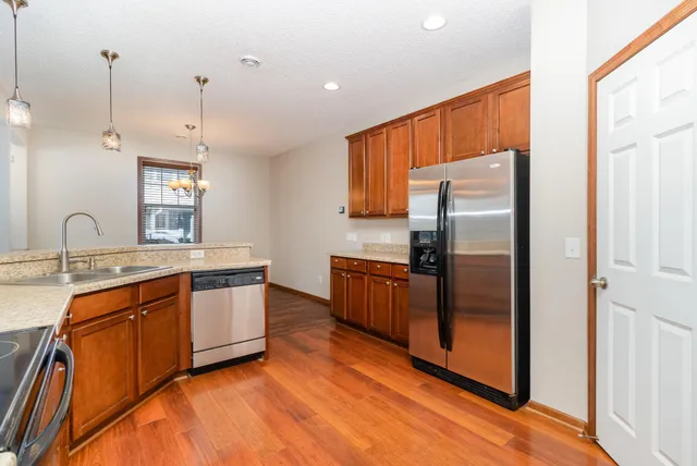 $280,000 | 15614 Emerald Drive North, Unit 9, Hugo, MN 55038