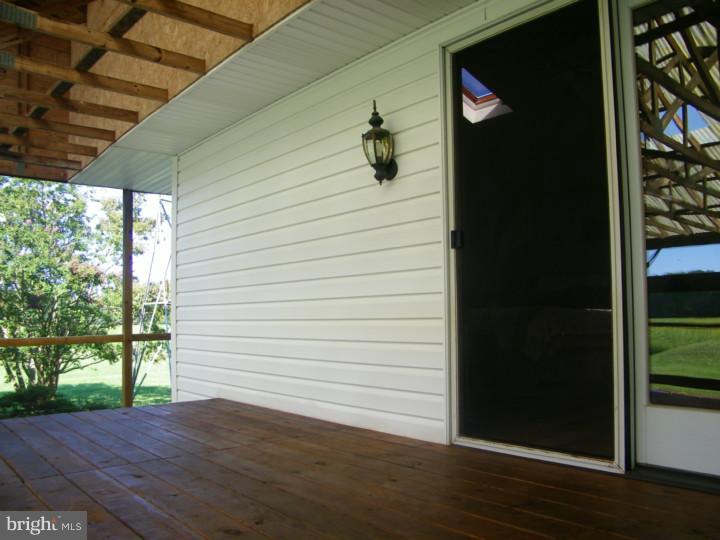 615 Pickering Beach Road Dover, DE 19901 - Photo 11 of 25 Deck