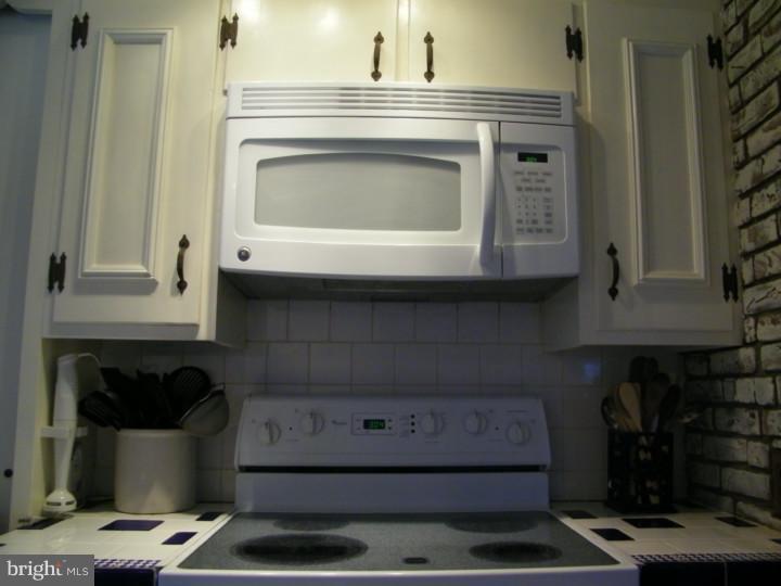 615 Pickering Beach Road Dover, DE 19901 - Photo 18 of 25 Kitchen