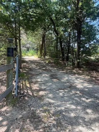$410,000 | 17754 County Road 4052, Kemp, TX 75143