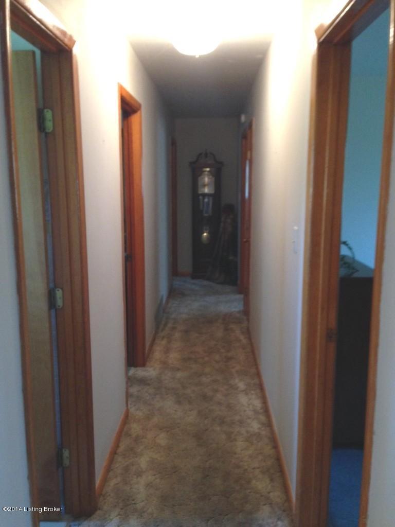 3141 North Midway Road Brandenburg, KY 40108 - Photo 8 of 27 Hallway