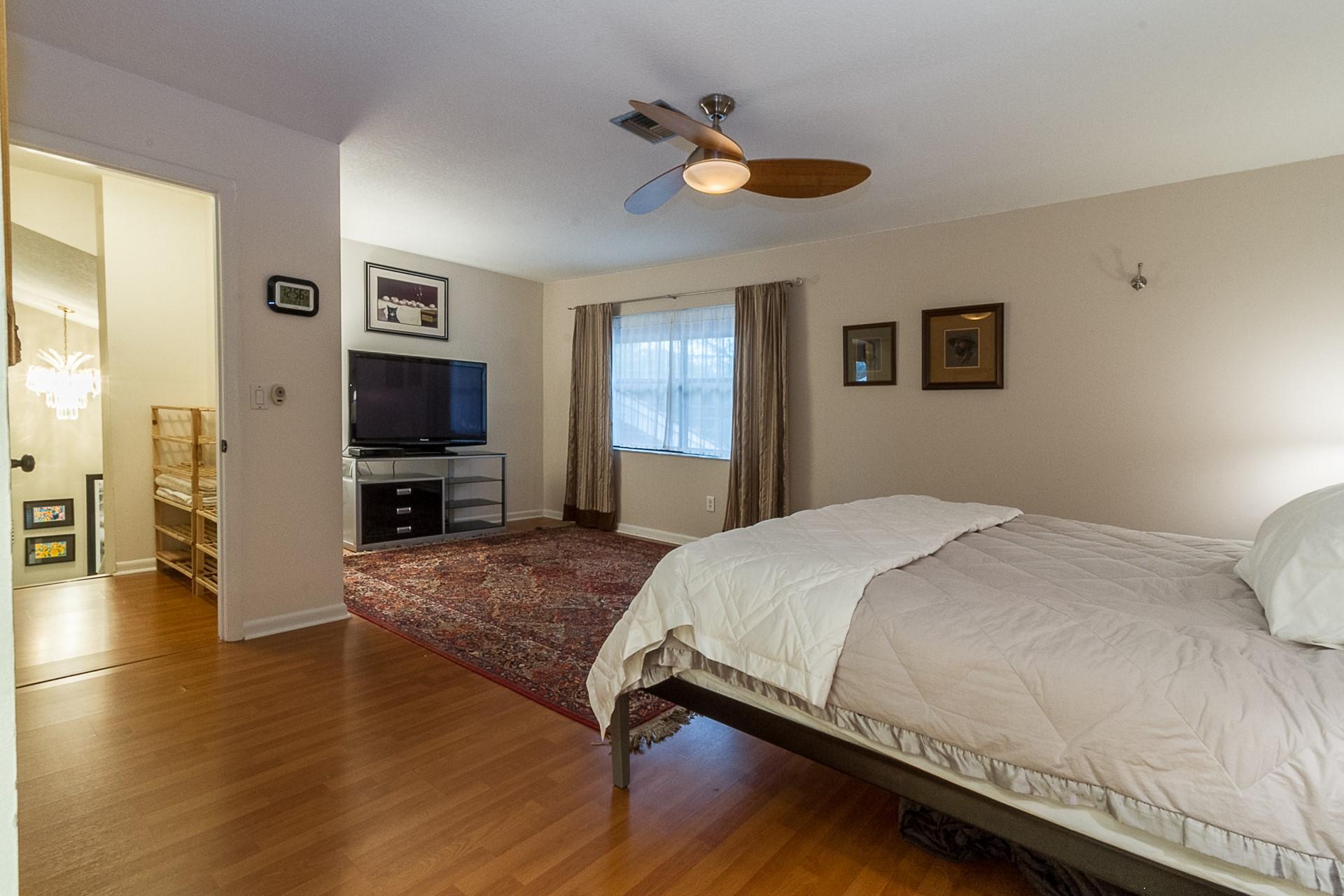 20893 Del Luna Drive Boca Raton, FL 33433 - Photo 22 of 39 Master Bedroom sitting area