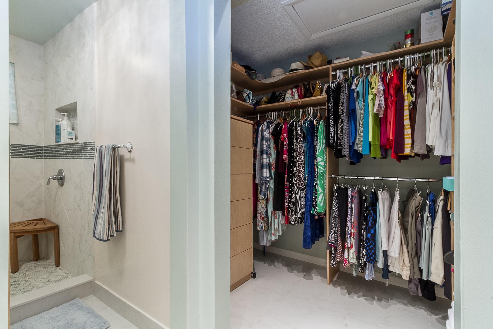 20893 Del Luna Drive Boca Raton, FL 33433 - Photo 25 of 39 mater walk in closet