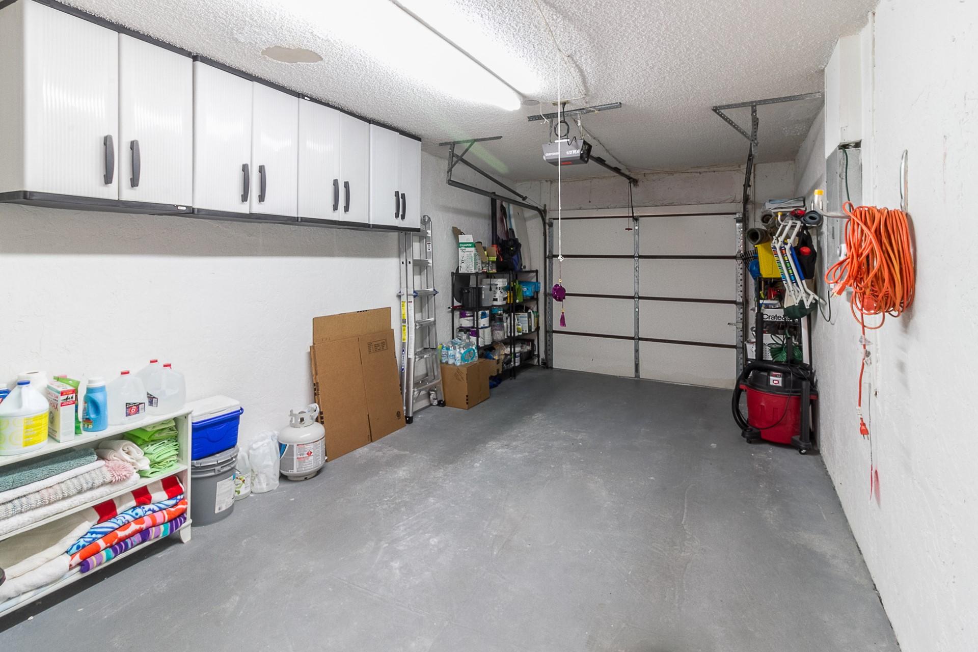 20893 Del Luna Drive Boca Raton, FL 33433 - Photo 26 of 39 Garage