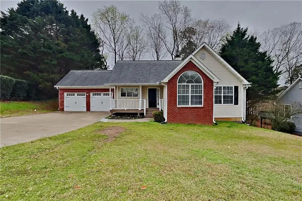 $2,400 | 5493 Riverchase Drive, Flowery Branch, GA 30542