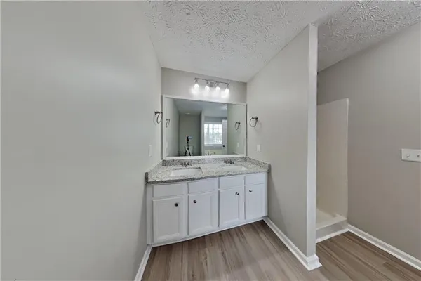 $2,400 | 5493 Riverchase Drive, Flowery Branch, GA 30542