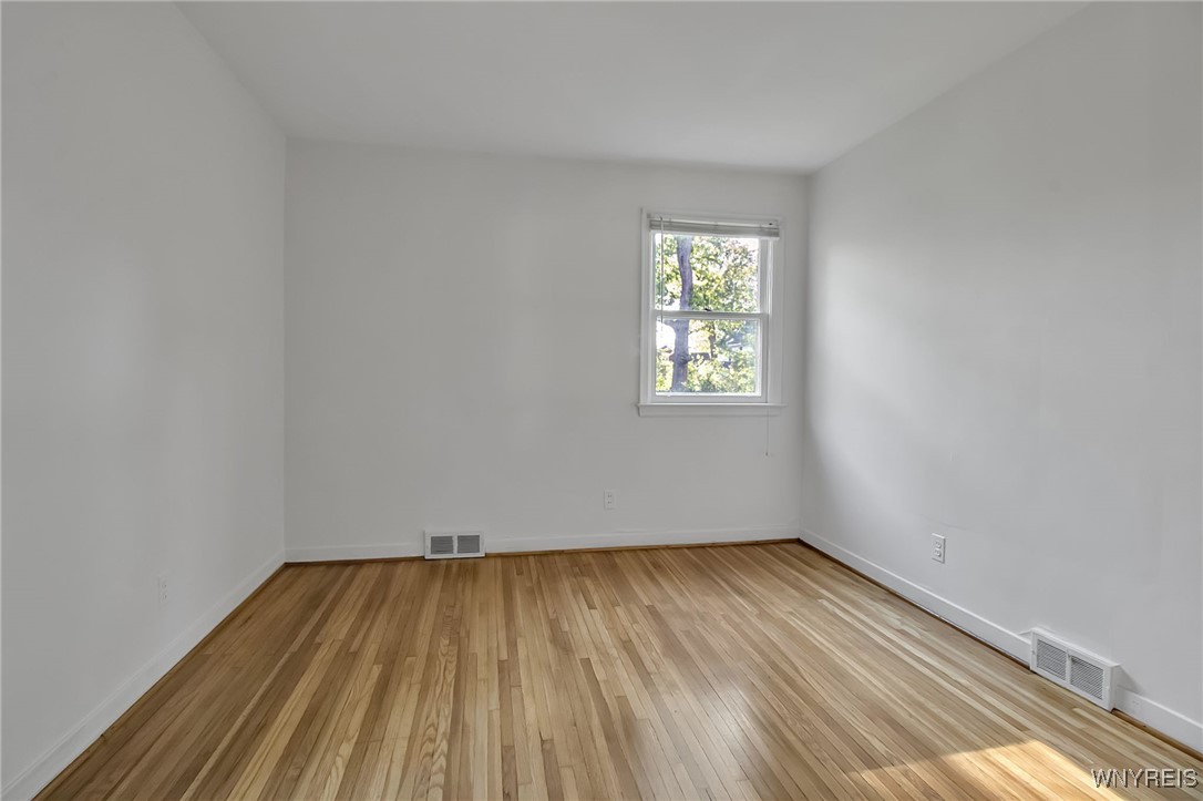 4160 Harlem Road Amherst, NY 14226 - Photo 15 of 30