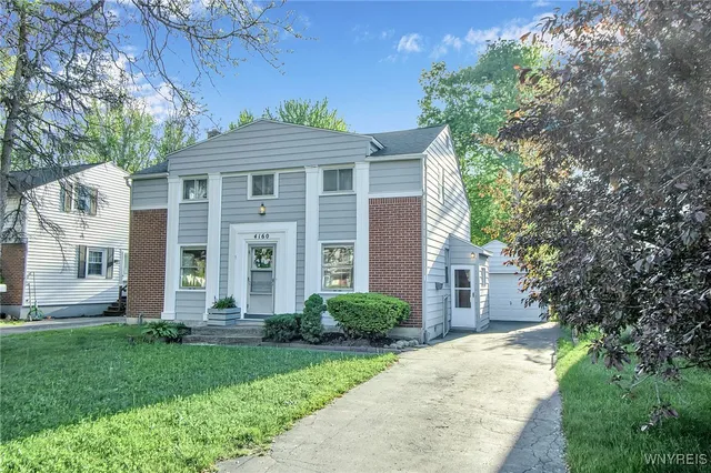 $2,650 | 4160 Harlem Road, Amherst, NY 14226