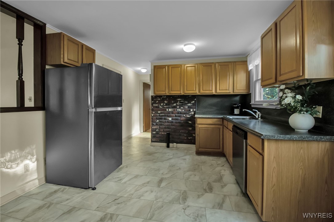 4160 Harlem Road Amherst, NY 14226 - Photo 5 of 30