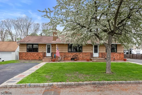 $525,000 | 13 New Street, Stanhope, NJ 07874