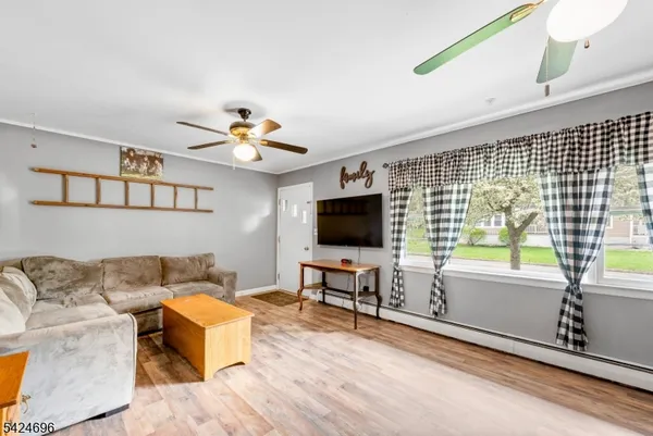 $525,000 | 13 New Street, Stanhope, NJ 07874