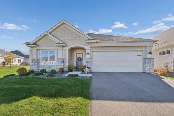 $549,900 | 6737 Bellflower Drive, Excelsior, MN 55331