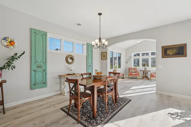 $549,900 | 6737 Bellflower Drive, Excelsior, MN 55331