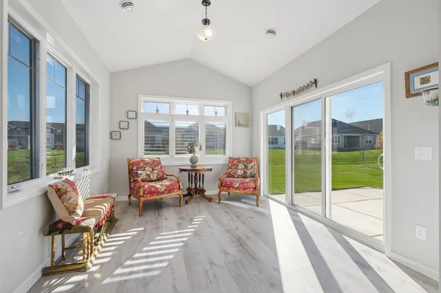 $549,900 | 6737 Bellflower Drive, Excelsior, MN 55331