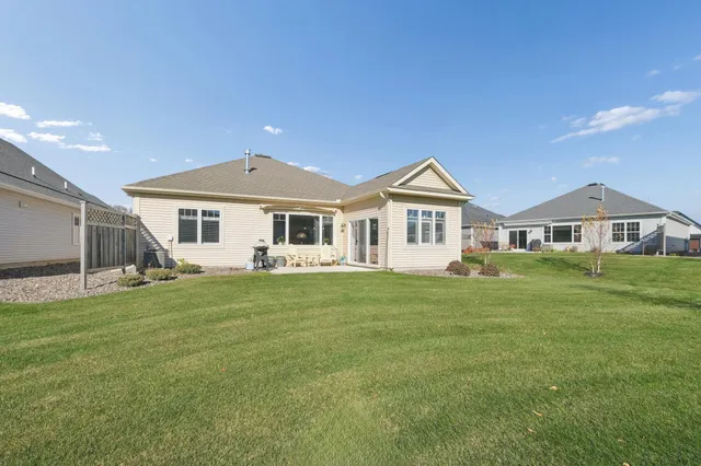 $549,900 | 6737 Bellflower Drive, Excelsior, MN 55331