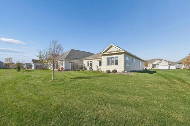 $549,900 | 6737 Bellflower Drive, Excelsior, MN 55331