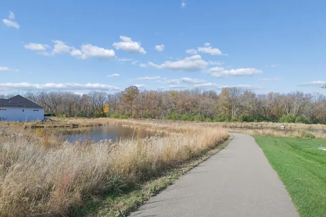 $549,900 | 6737 Bellflower Drive, Excelsior, MN 55331