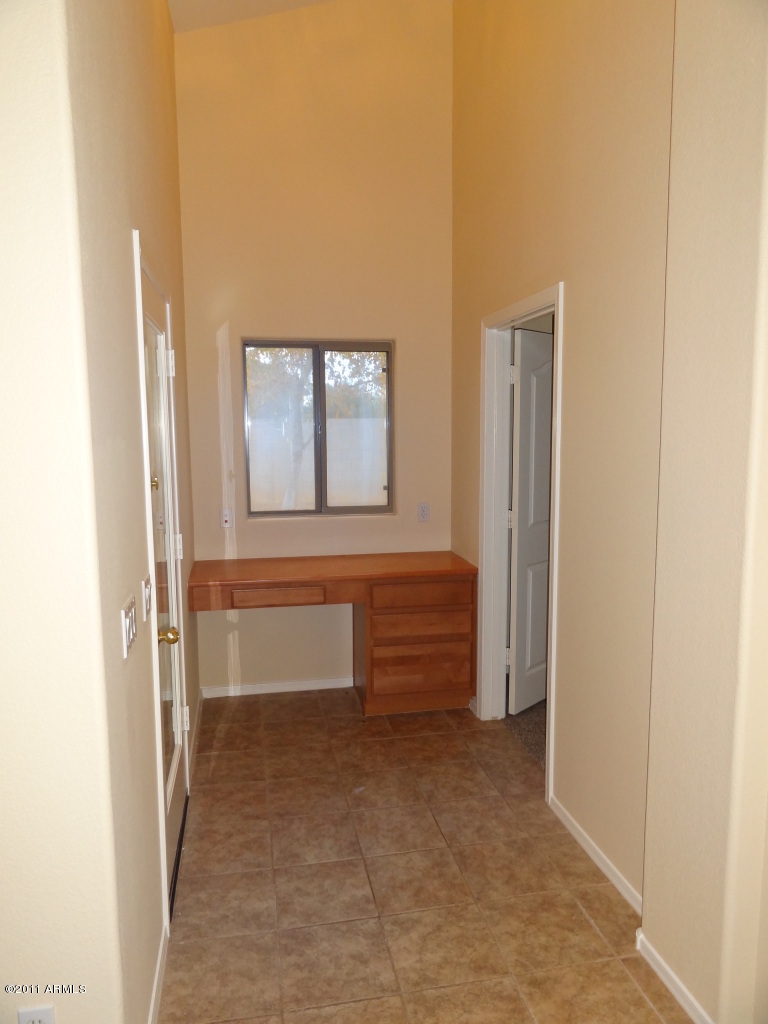 4094 East Rustler Way Gilbert, AZ 85297 - Photo 4 of 19 4