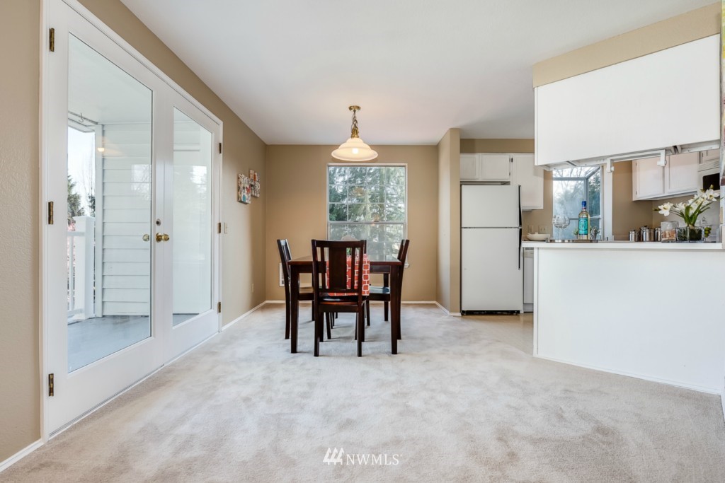 8653 Avondale Road Northeast, Unit B203 Redmond, WA 98052 - Photo 11 of 25 Gallery Image 11