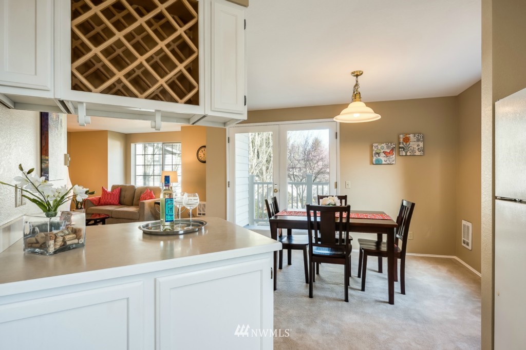 8653 Avondale Road Northeast, Unit B203 Redmond, WA 98052 - Photo 19 of 25 Gallery Image 19