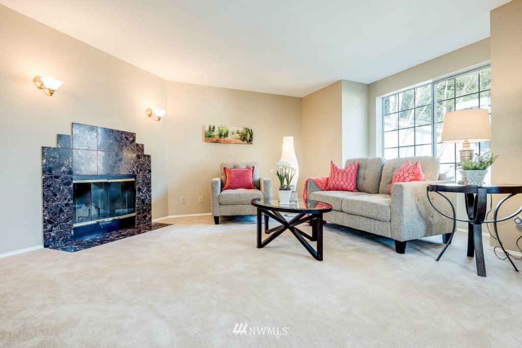 8653 Avondale Road Northeast, Unit B203 Redmond, WA 98052 - Photo 5 of 25 Gallery Image 5