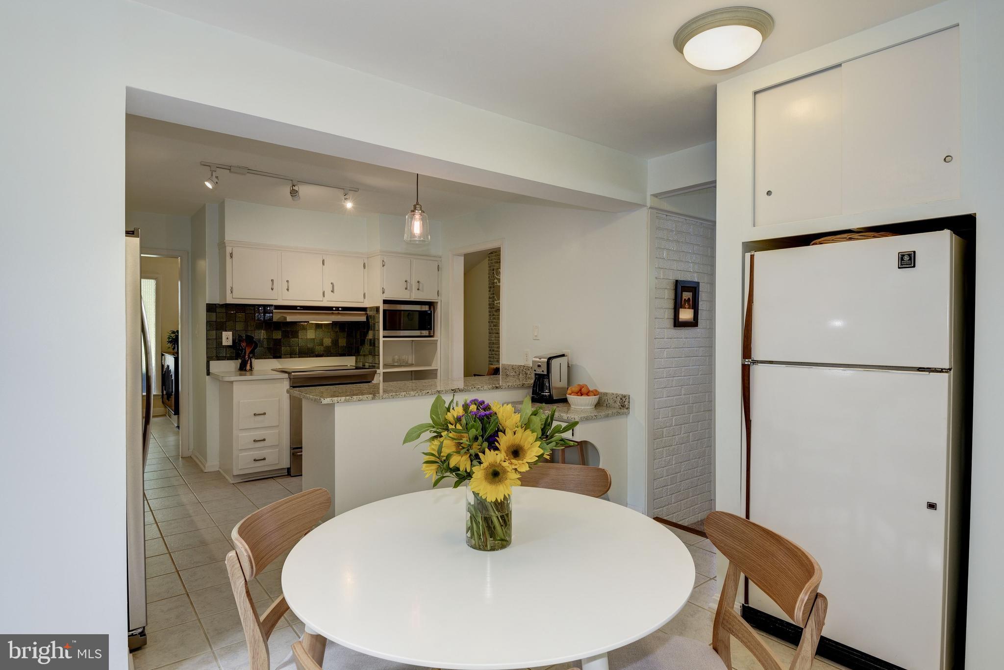 1809 Franwall Avenue Silver Spring, MD 20902 - Photo 11 of 36 Breakfast area in kitchen