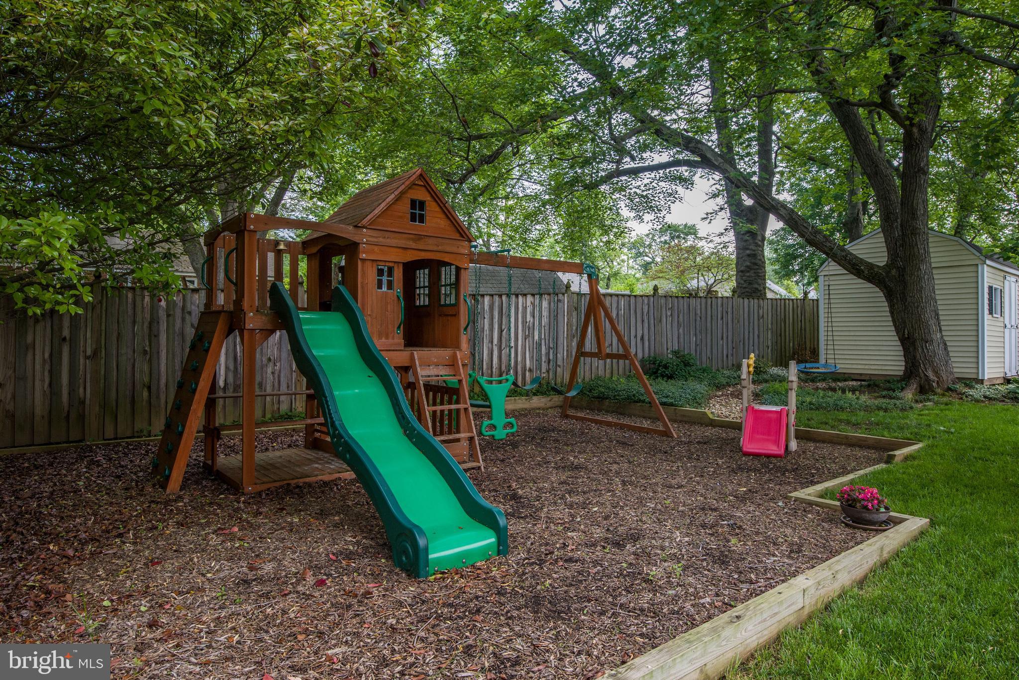 1809 Franwall Avenue Silver Spring, MD 20902 - Photo 23 of 36 Playset