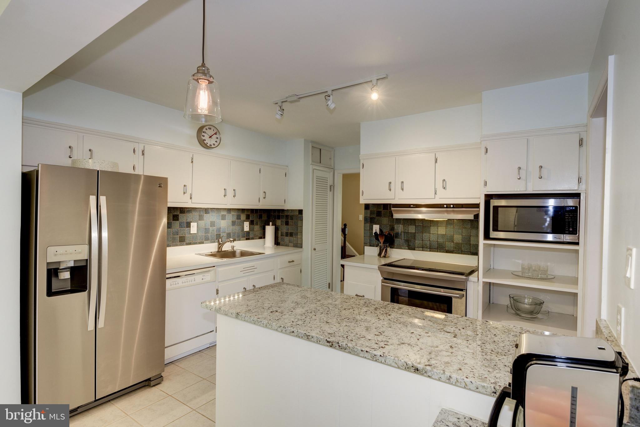 1809 Franwall Avenue Silver Spring, MD 20902 - Photo 8 of 36 Gourmet kitchen