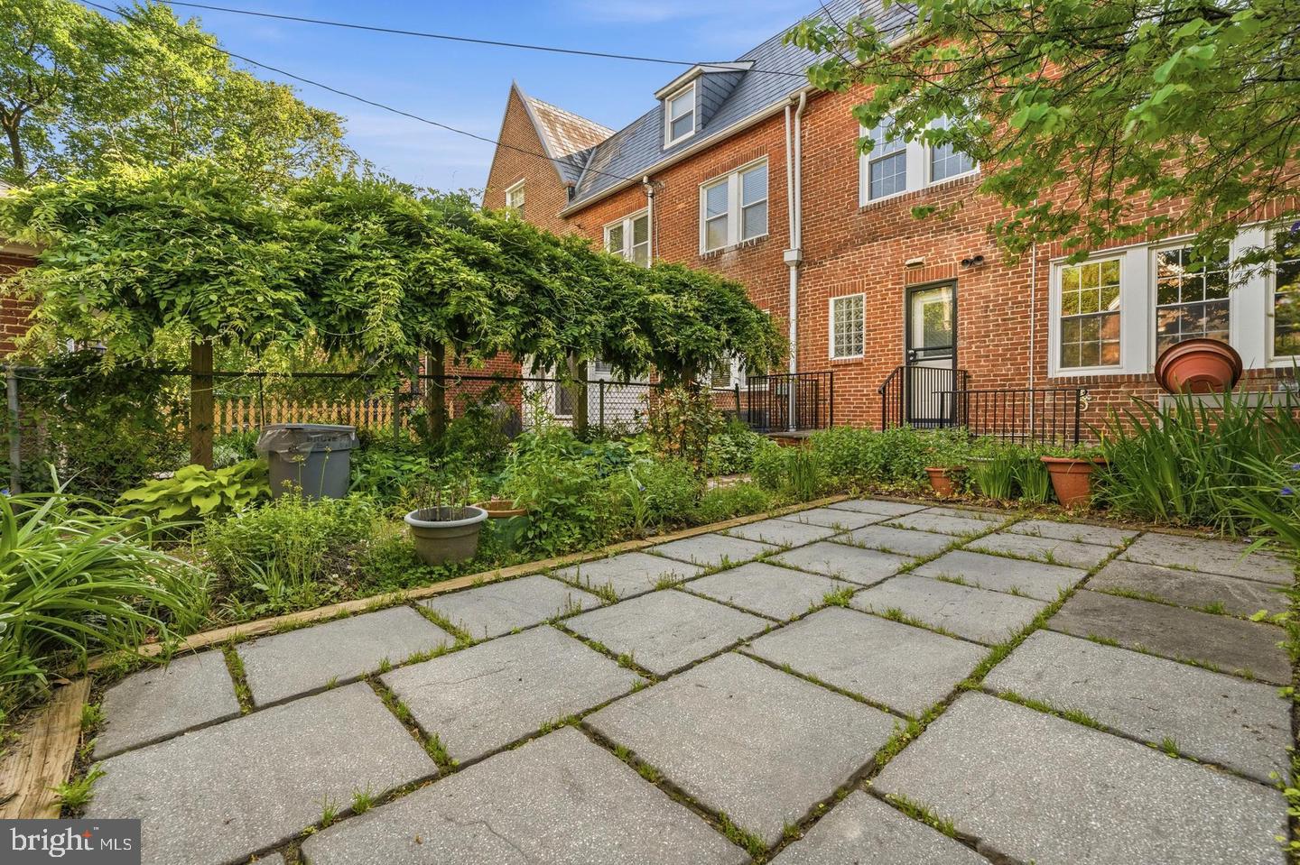 3539 Newland Road Baltimore, MD 21218 - Photo 33 of 39 Backyard patio