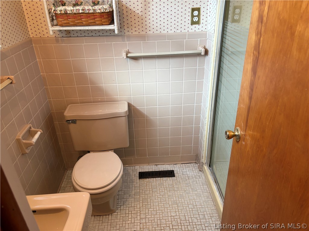 2309 Taylor Street Madison, IN 47250 - Photo 12 of 18