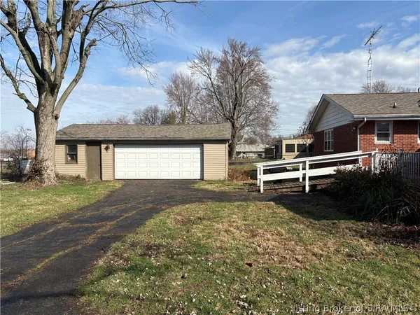 $274,900 | 2309 Taylor Street, Madison, IN 47250