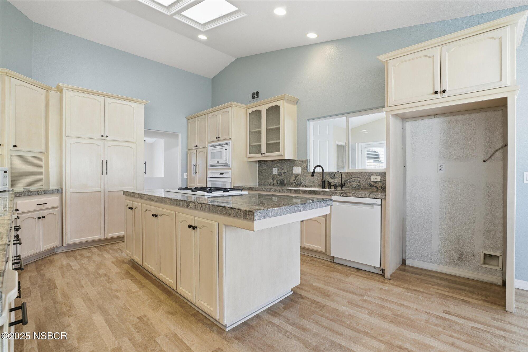 5134 Olive Hill Road Santa Maria, CA 93455 - Photo 14 of 43 KITCHEN