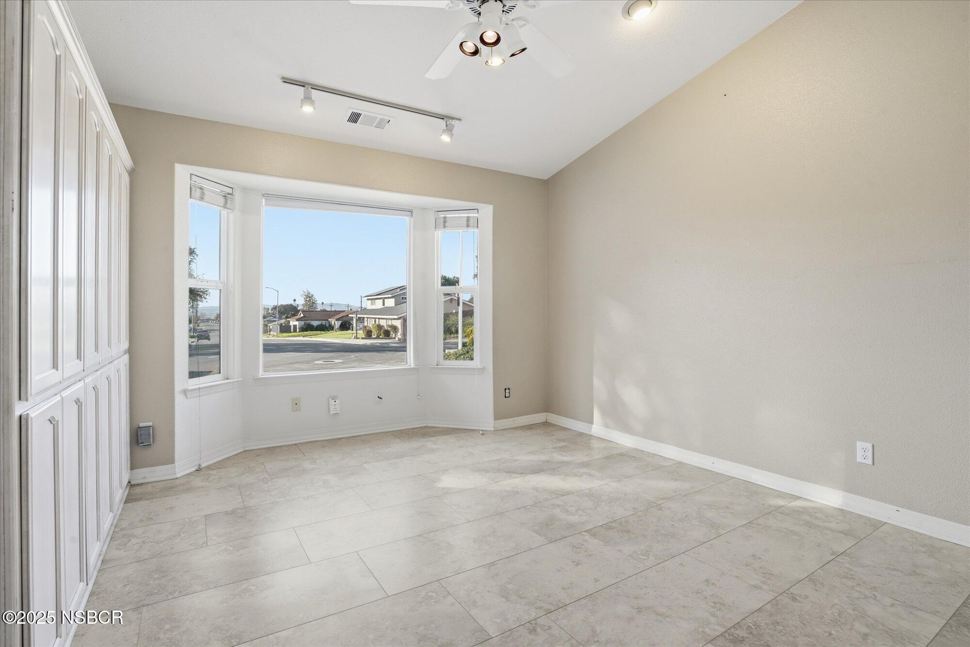 5134 Olive Hill Road Santa Maria, CA 93455 - Photo 20 of 43 FRONT ROOM