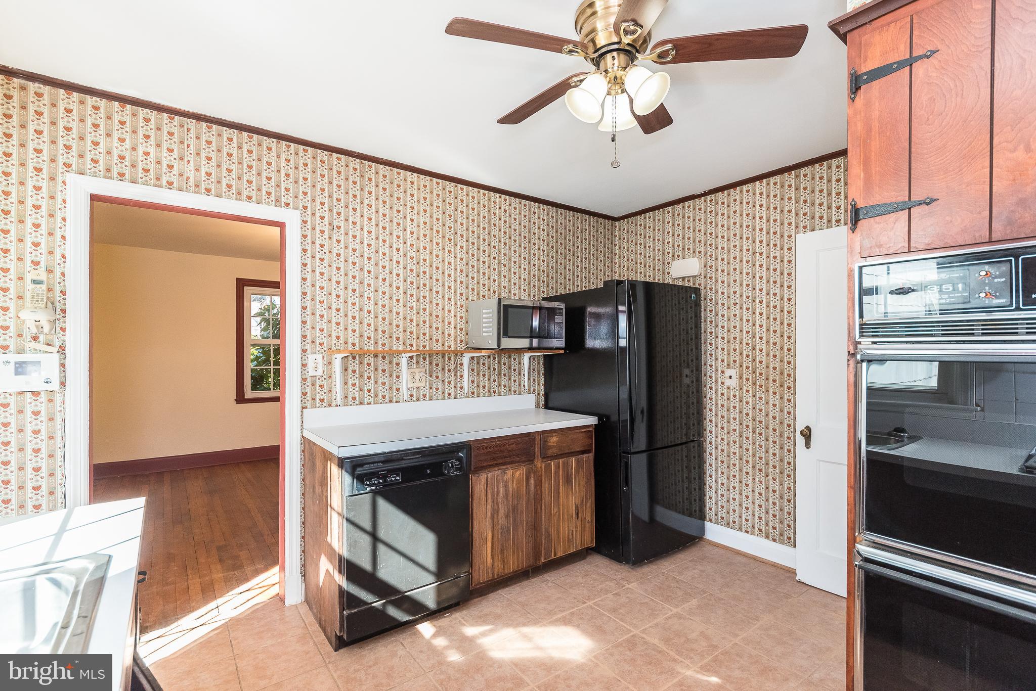 605 Cedarcroft Road Baltimore, MD 21212 - Photo 21 of 63 Kitchen