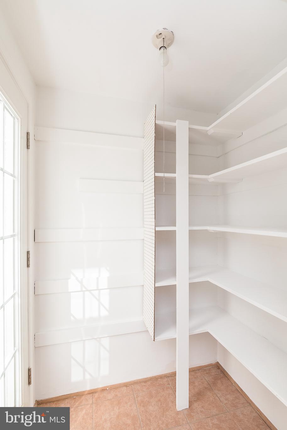 605 Cedarcroft Road Baltimore, MD 21212 - Photo 22 of 63 Large pantry off kitchen
