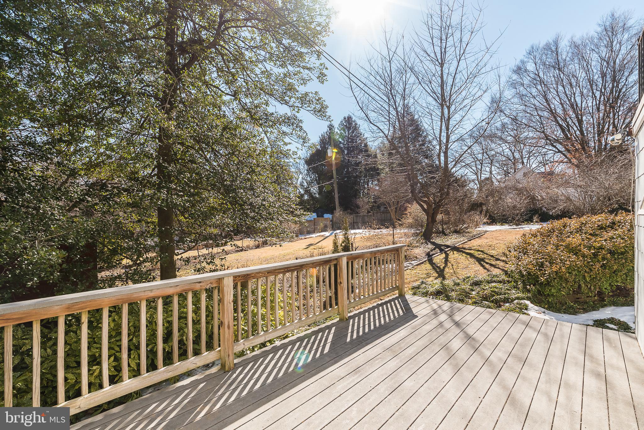 605 Cedarcroft Road Baltimore, MD 21212 - Photo 49 of 63 Morning coffee on this nice deck this Spring