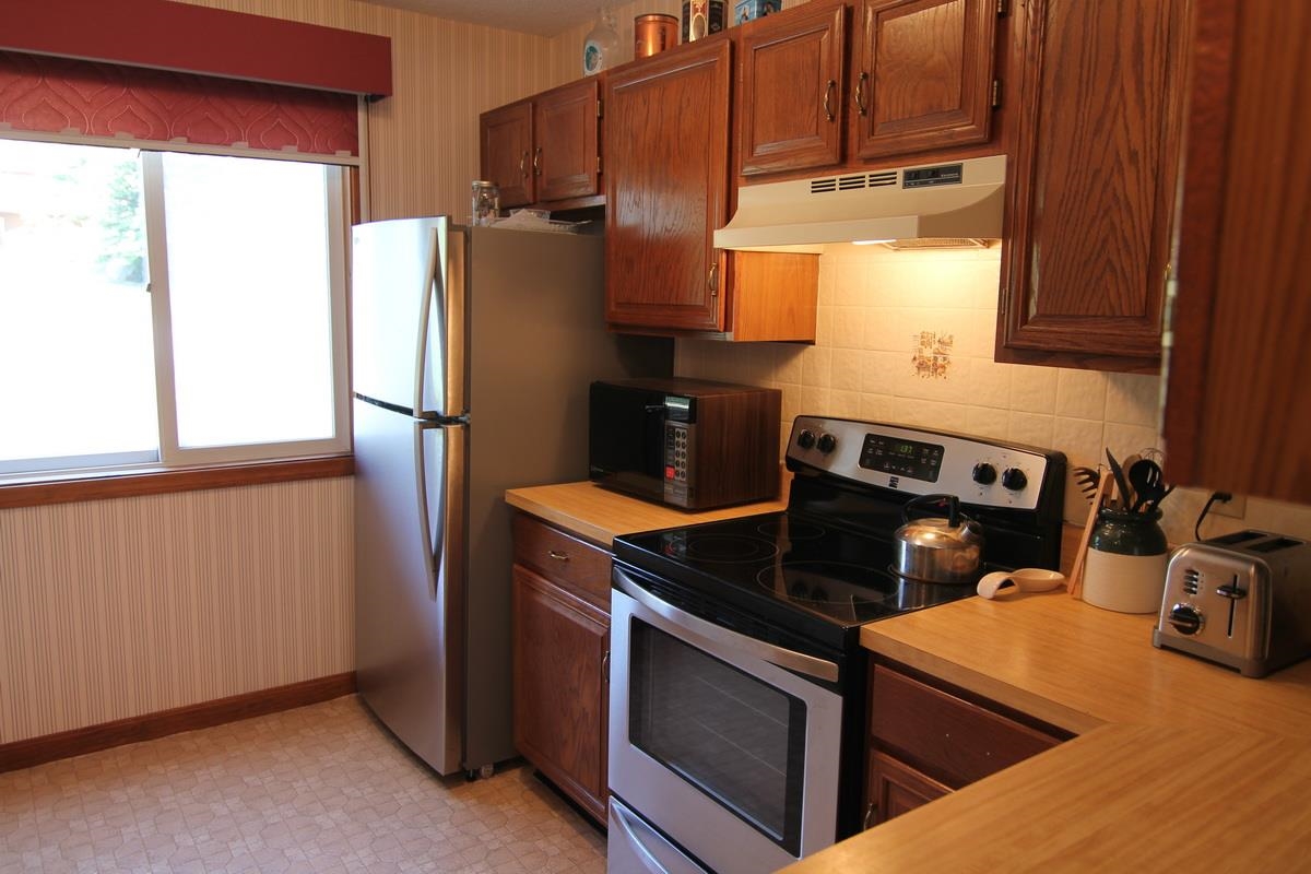 5 Robin Road, Unit 8 Lincoln, NH 03251 - Photo 4 of 22 Gallery Image 4