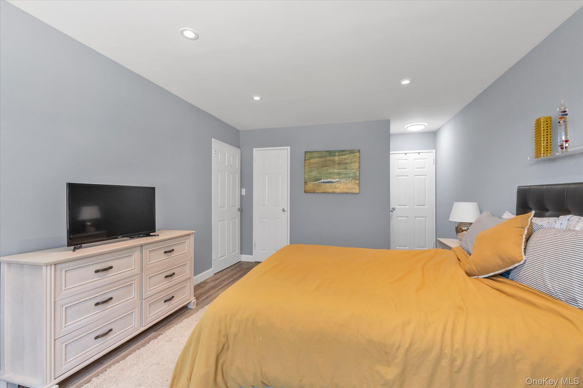 360 Shore Road, Unit 2C Long Beach, NY 11561 - Photo 10 of 23