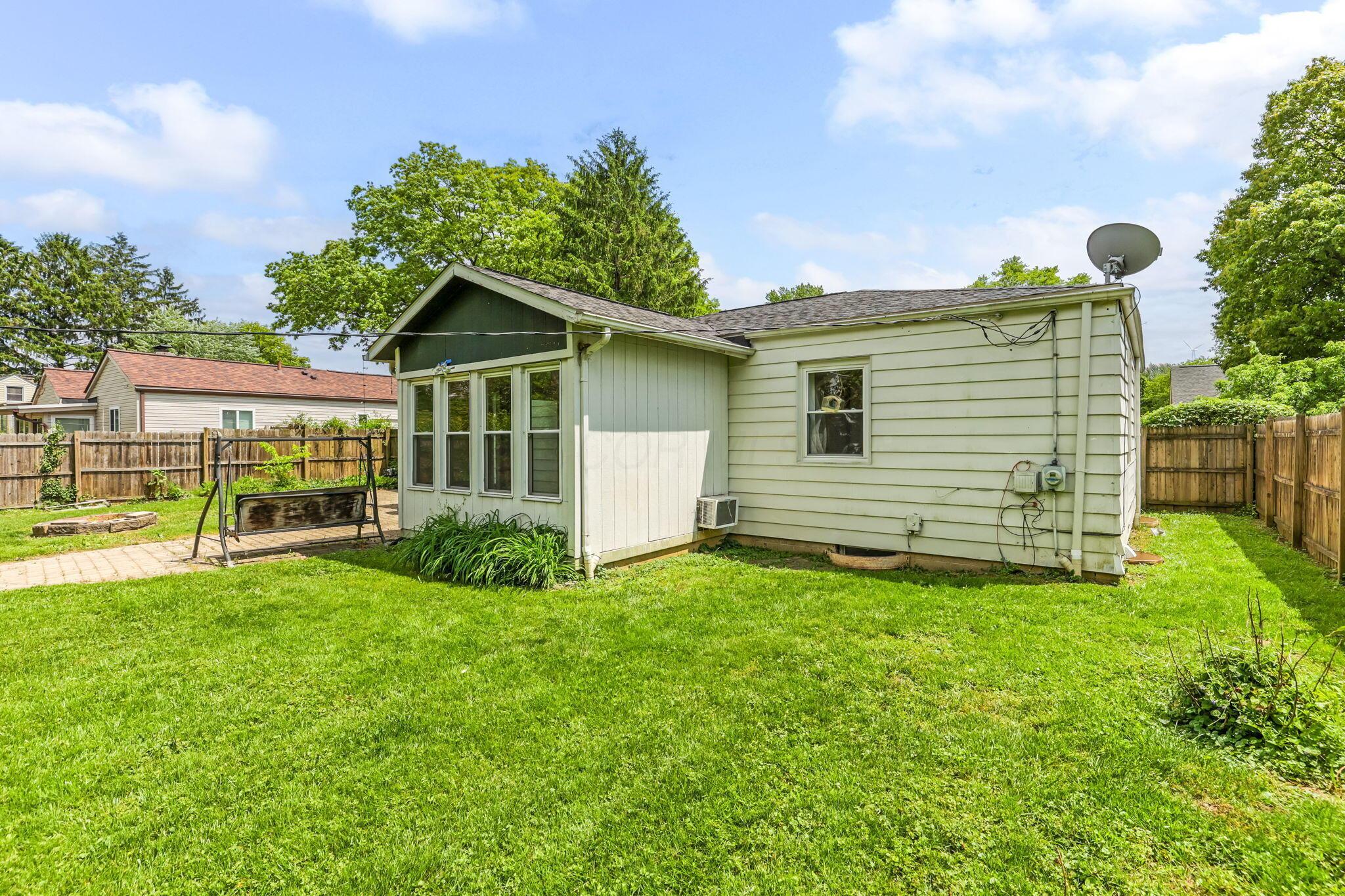 2734 Wellesley Road Columbus, OH 43209 - Photo 37 of 42
