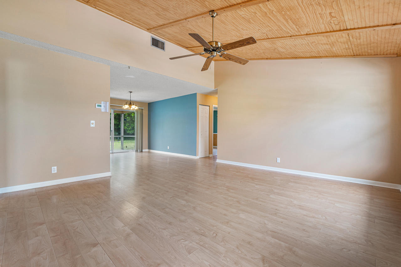 1760 Southwest 10th Street Boca Raton, FL 33486 - Photo 8 of 32 005-1760Southwest10thStreet-BocaRaton-FL