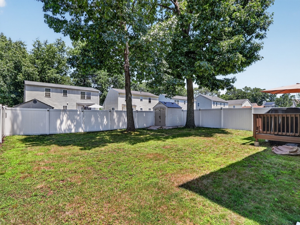 40 Bissell Avenue Springfield, MA 01119 - Photo 4 of 26