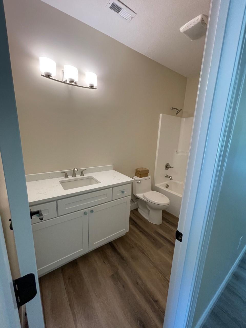 111 Raelyn Ridge Way Clinton, TN 37716 - Photo 14 of 22 thumbnail_IMG_1702