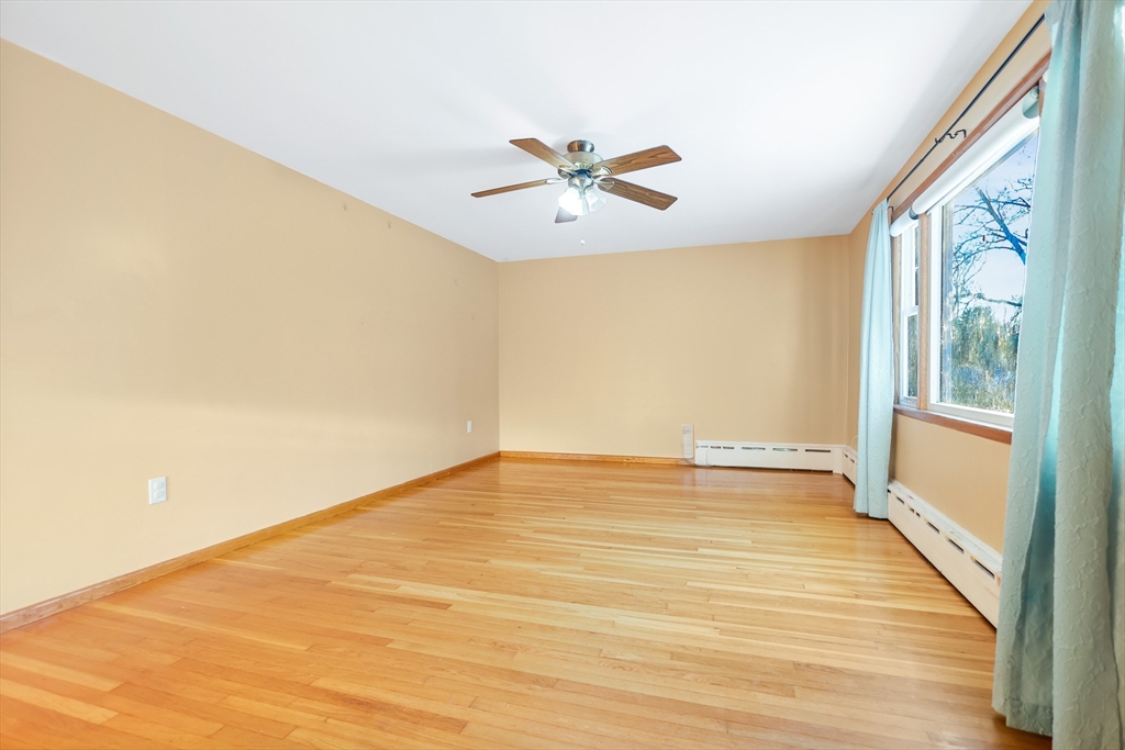 62 Valley View Road Leominster, MA 01453 - Photo 6 of 18 Gallery Image 6