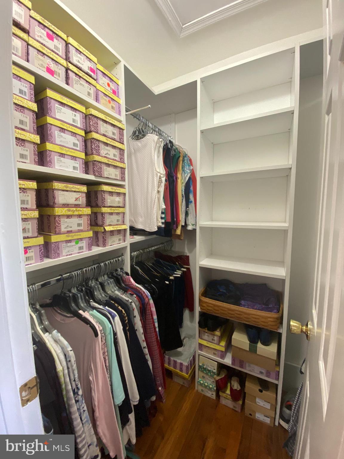 8012 Diving Cliff Lane Springfield, VA 22153 - Photo 15 of 29 Organized Closet
